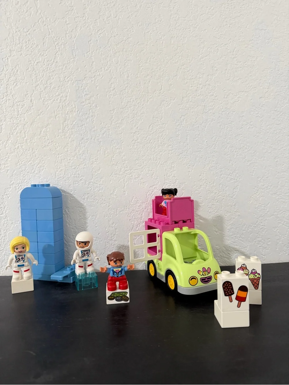 Lego duplo few not full sets
